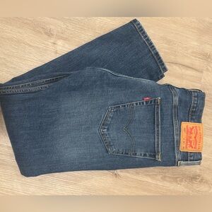Levi’s 502 Taper Fit Men’s Jeans